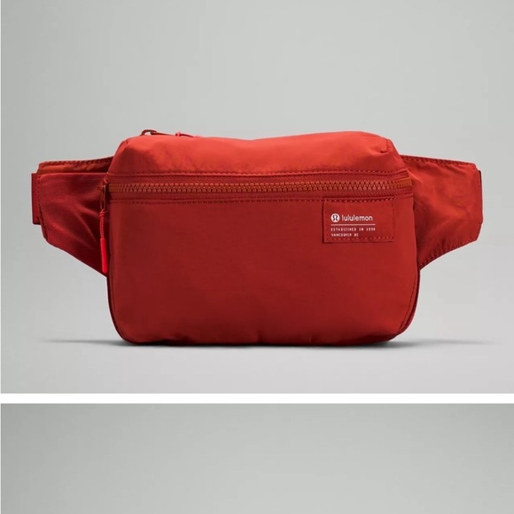 Lululemon Clean Lines Belt Bag in Red Rock - Picture 1 of 2